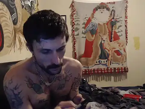 Snapshot of hungandtatted666 chatting on January 25, 2025, 3:51 am hungandtatted666 online show from January 25, 2025, 3:51 am