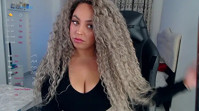  Just a queen 3 online show from October 14, 2025, 1:01 pm