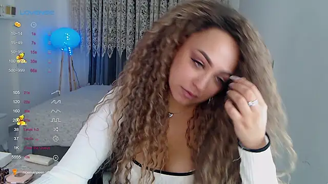  Just a queen 3 online show from November 15, 2025, 11:07 am