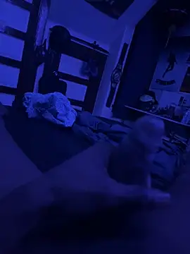 Snapshot of GersonGil1 chatting on December 17, 2025, 6:08 am GersonGil1 online show from December 17, 2025, 6:08 am