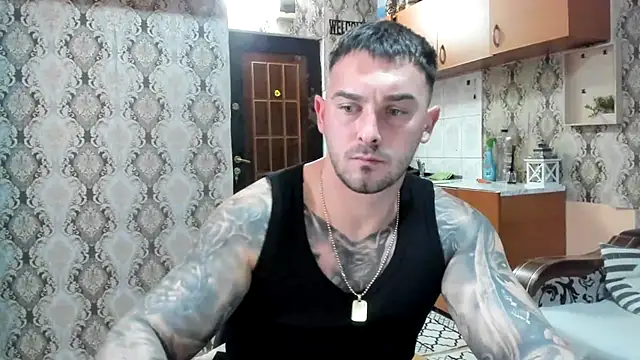 Snapshot of Jonmusclemaster chatting on November 17, 2025, 8:25 pm Jonmusclemaster online show from November 17, 2025, 8:25 pm