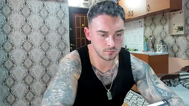 Snapshot of Jonmusclemaster chatting on November 25, 2025, 9:15 pm Jonmusclemaster online show from November 25, 2025, 9:15 pm