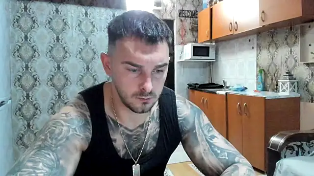 Snapshot of Jonmusclemaster chatting on November 29, 2025, 9:18 pm Jonmusclemaster online show from November 29, 2025, 9:18 pm