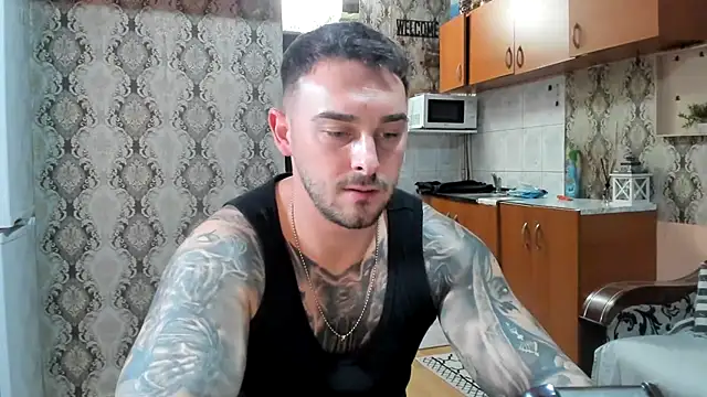 Snapshot of Jonmusclemaster chatting on December 1, 2025, 8:58 pm Jonmusclemaster online show from December 1, 2025, 8:58 pm