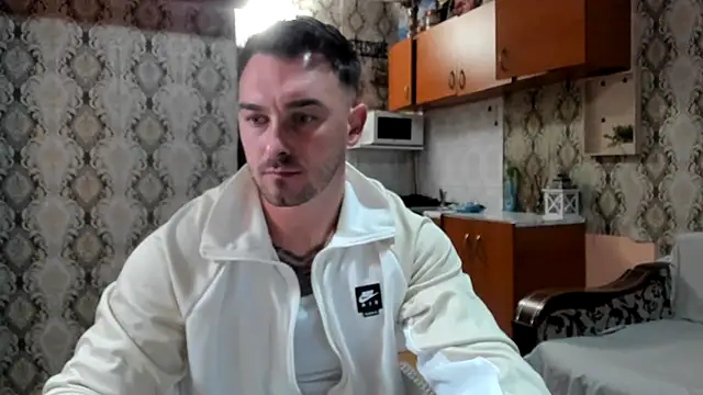 Snapshot of Jonmusclemaster chatting on December 19, 2025, 9:44 pm Jonmusclemaster online show from December 19, 2025, 9:44 pm