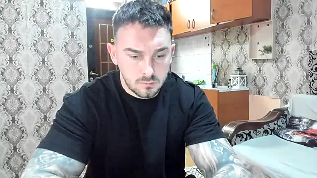 Snapshot of Jonmusclemaster chatting on January 8, 2026, 10:01 pm Jonmusclemaster online show from January 8, 2026, 10:01 pm