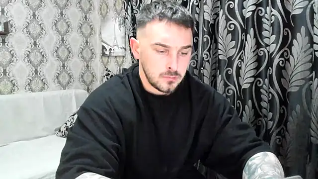 Snapshot of Jonmusclemaster chatting on February 18, 2026, 8:38 pm Jonmusclemaster online show from February 18, 2026, 8:38 pm