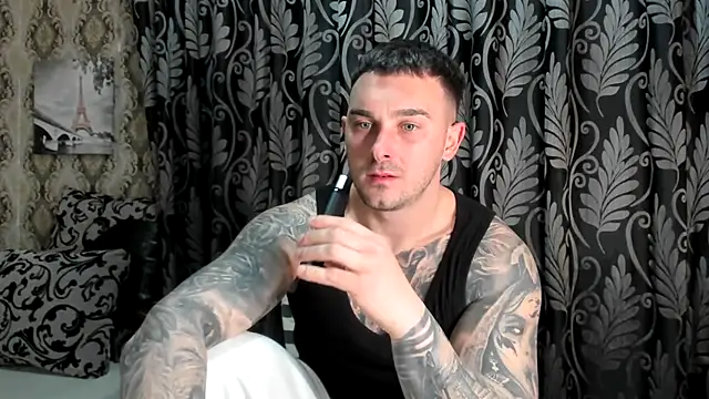 Snapshot of Jonmusclemaster chatting on March 23, 2026, 9:08 pm Jonmusclemaster online show from March 23, 2026, 9:08 pm
