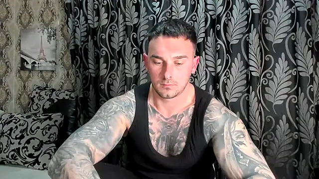 Snapshot of Jonmusclemaster chatting on March 24, 2026, 9:42 pm Jonmusclemaster online show from March 24, 2026, 9:42 pm