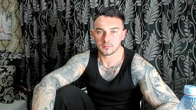 Snapshot of Jonmusclemaster chatting on March 27, 2026, 8:52 pm Jonmusclemaster online show from March 27, 2026, 8:52 pm