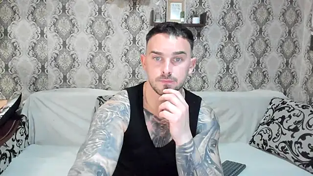Snapshot of Jonmusclemaster chatting on April 9, 2026, 8:25 pm Jonmusclemaster online show from April 9, 2026, 8:25 pm