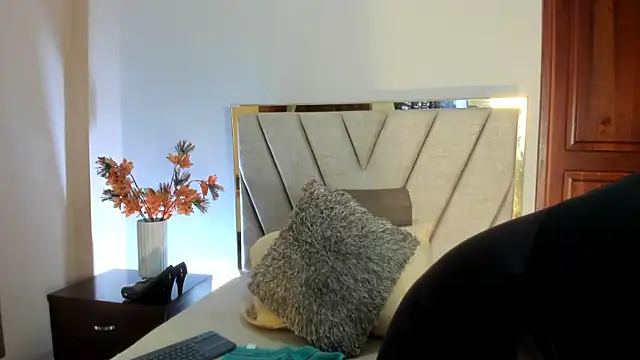 Snapshot of AlissaNix chatting on January 5, 2026, 11:30 pm AlissaNix online show from January 5, 2026, 11:30 pm