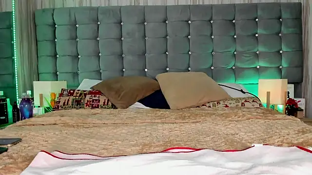 Poacahontasfg online show from March 21, 2026, 4:06 am