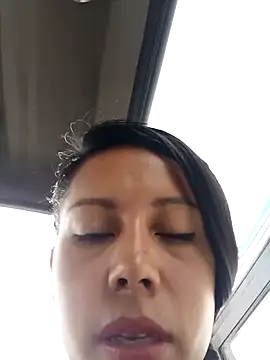 Snapshot of _andrea30 chatting on December 17, 2024, 4:32 pm andrea30 online show from December 17, 2024, 4:32 pm