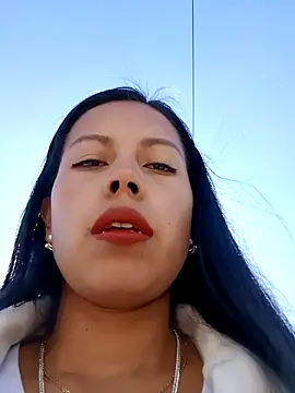 Snapshot of _andrea30 chatting on December 19, 2024, 1:40 pm andrea30 online show from December 19, 2024, 1:40 pm