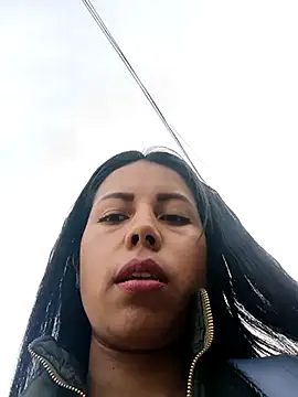 Snapshot of _andrea30 chatting on September 15, 2025, 11:43 am andrea30 online show from September 15, 2025, 11:43 am