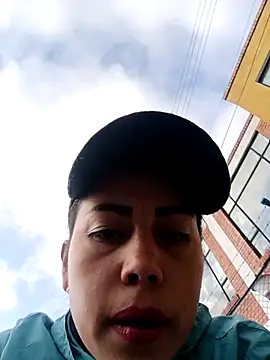  andrea30 online show from April 14, 2026, 12:00 pm