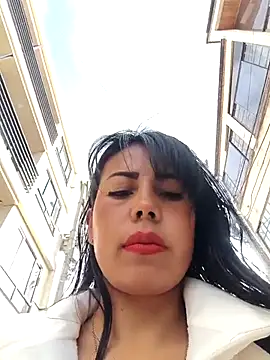 Snapshot of _andrea30 chatting on April 28, 2026, 1:05 pm andrea30 online show from April 28, 2026, 1:05 pm