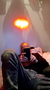 deepinnnnn online show from March 19, 2025, 2:37 am