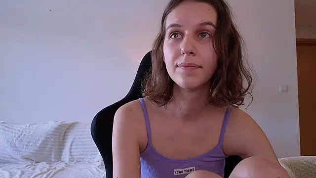 Snapshot of VanessaBayer2 chatting on January 5, 2025, 5:20 am VanessaBayer2 online show from January 5, 2025, 5:20 am