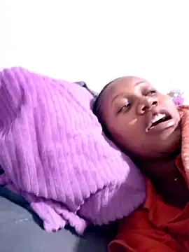 SquirtQueen222 online show from January 18, 2025, 8:09 pm