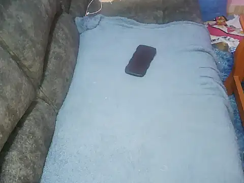 Snapshot of petitev chatting on October 15, 2025, 4:12 am petitev online show from October 15, 2025, 4:12 am