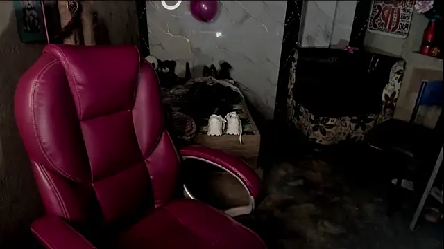 Snapshot of tattys_sexy chatting on October 17, 2025, 4:37 am tattys sexy online show from October 17, 2025, 4:37 am