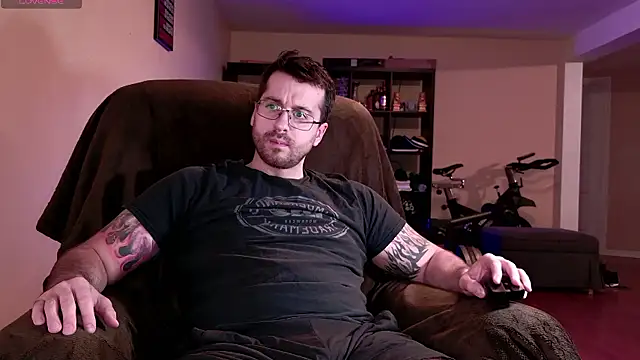 Snapshot of JayXCee_Official chatting on January 11, 2026, 1:32 am JayXCee Official online show from January 11, 2026, 1:32 am