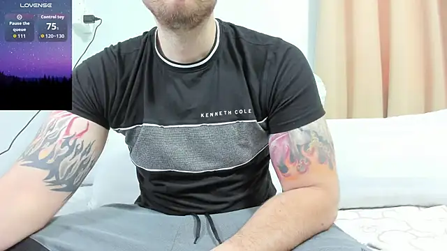 Snapshot of JayXCee_Official chatting on February 7, 2026, 1:31 am JayXCee Official online show from February 7, 2026, 1:31 am