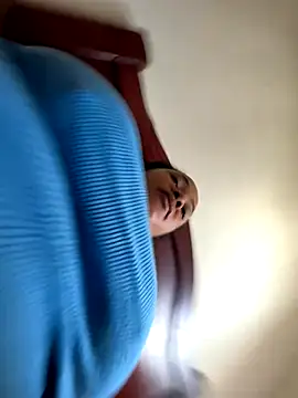 Snapshot of Noviostoxico chatting on December 21, 2025, 6:26 pm Noviostoxico online show from December 21, 2025, 6:26 pm