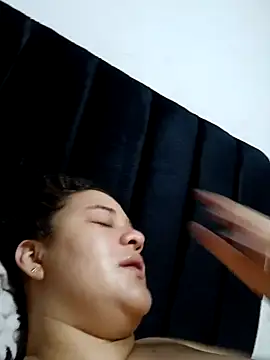 Snapshot of Liancy chatting on February 18, 2026, 10:50 pm Liancy online show from February 18, 2026, 10:50 pm