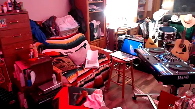 tongueispowerr6d9 online show from February 11, 2025, 5:47 am