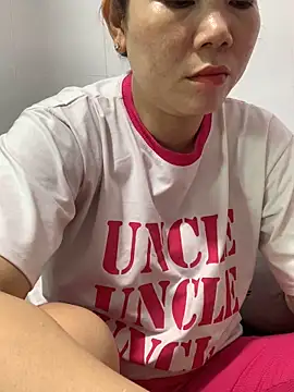 Baby-bigtits online show from November 4, 2025, 2:54 am