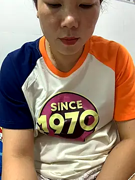 Baby-bigtits online show from November 19, 2025, 5:07 am