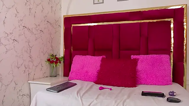 Snapshot of CoralHarrinson chatting on January 31, 2026, 8:18 pm CoralHarrinson online show from January 31, 2026, 8:18 pm