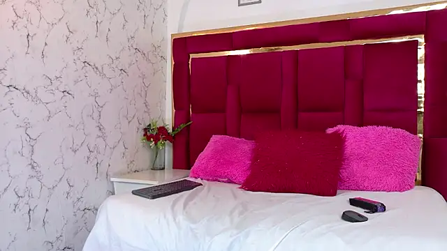 Snapshot of CoralHarrinson chatting on February 12, 2026, 8:15 pm CoralHarrinson online show from February 12, 2026, 8:15 pm