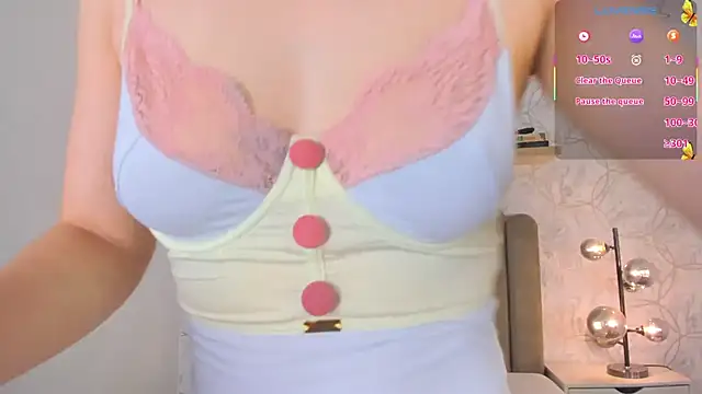 Roma  love online show from October 24, 2025, 12:34 pm