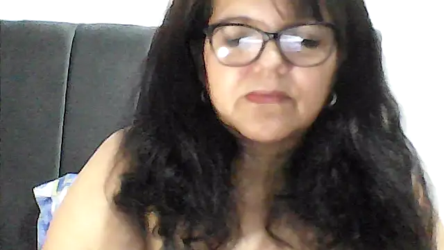 kassandra02 online show from November 16, 2025, 3:34 am