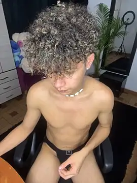 DavidfullOFlove online show from October 25, 2025, 1:35 am