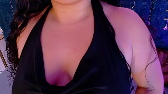 Snapshot of AgathaLynx chatting on December 18, 2025, 10:43 am AgathaLynx online show from December 18, 2025, 10:43 am