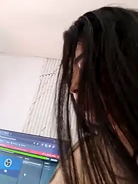 Snapshot of AgathaLynx chatting on March 24, 2026, 10:42 am AgathaLynx online show from March 24, 2026, 10:42 am