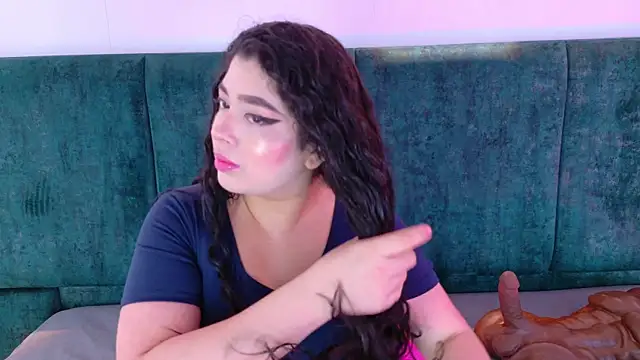 Snapshot of AgathaLynx chatting on April 14, 2026, 10:54 am AgathaLynx online show from April 14, 2026, 10:54 am