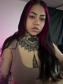 aliensexy online show from May 11, 2026, 11:46 pm