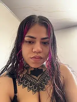 aliensexy online show from May 15, 2026, 4:36 pm