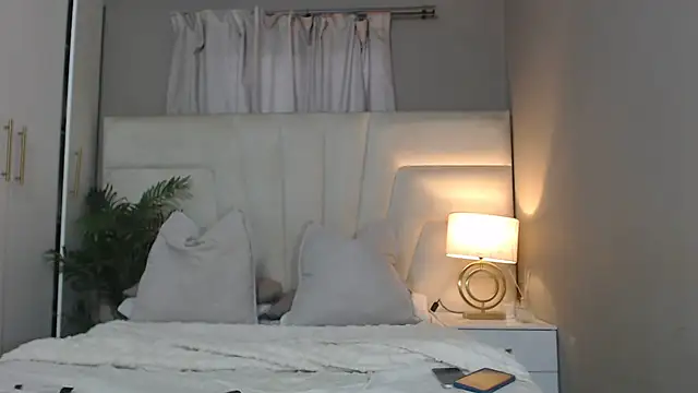 naughtyblackdolie online show from October 15, 2025, 3:50 am