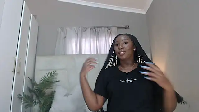 naughtyblackdolie online show from May 24, 2026, 11:37 am