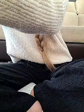 Snapshot of Mary_anes chatting on February 22, 2025, 2:52 pm Mary anes online show from February 22, 2025, 2:52 pm