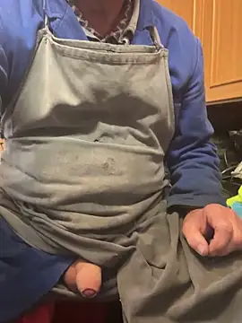 oldgayman online show from November 9, 2025, 1:42 pm