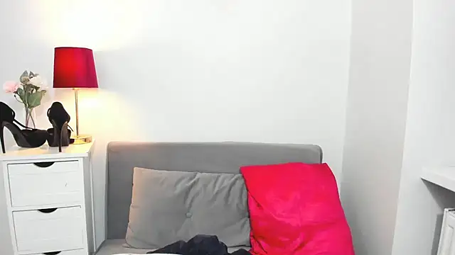 CrystalHotty online show from March 17, 2025, 10:28 pm