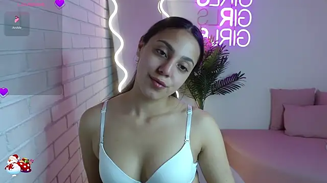Snapshot of Pia_tay chatting on December 15, 2024, 3:56 am Pia tay online show from December 15, 2024, 3:56 am